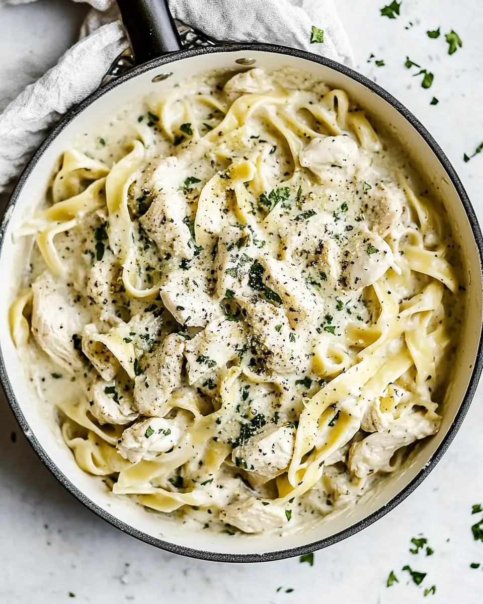Classic One-Pan Skinny Chicken Alfredo image